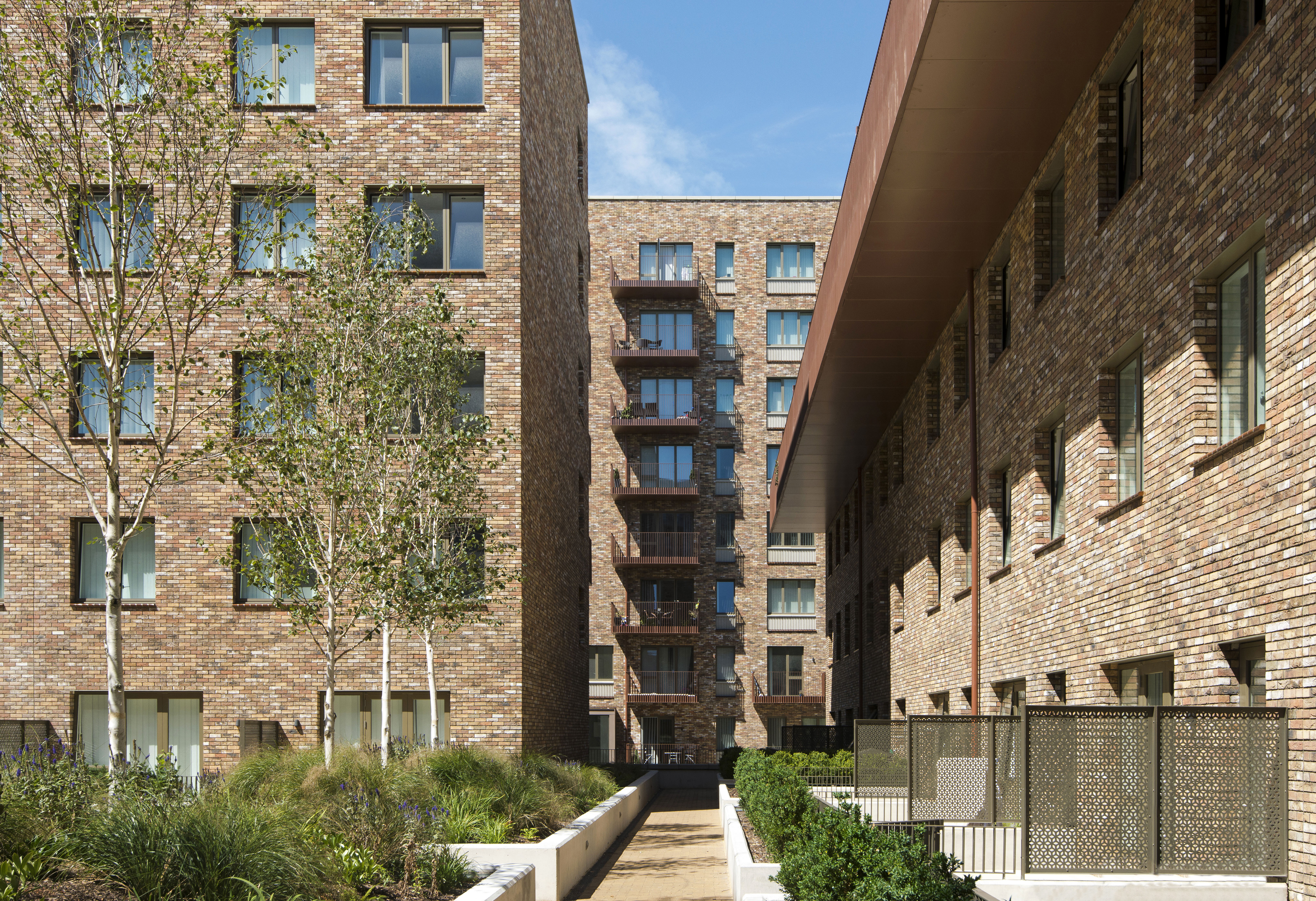 Royal Albert Wharf external view